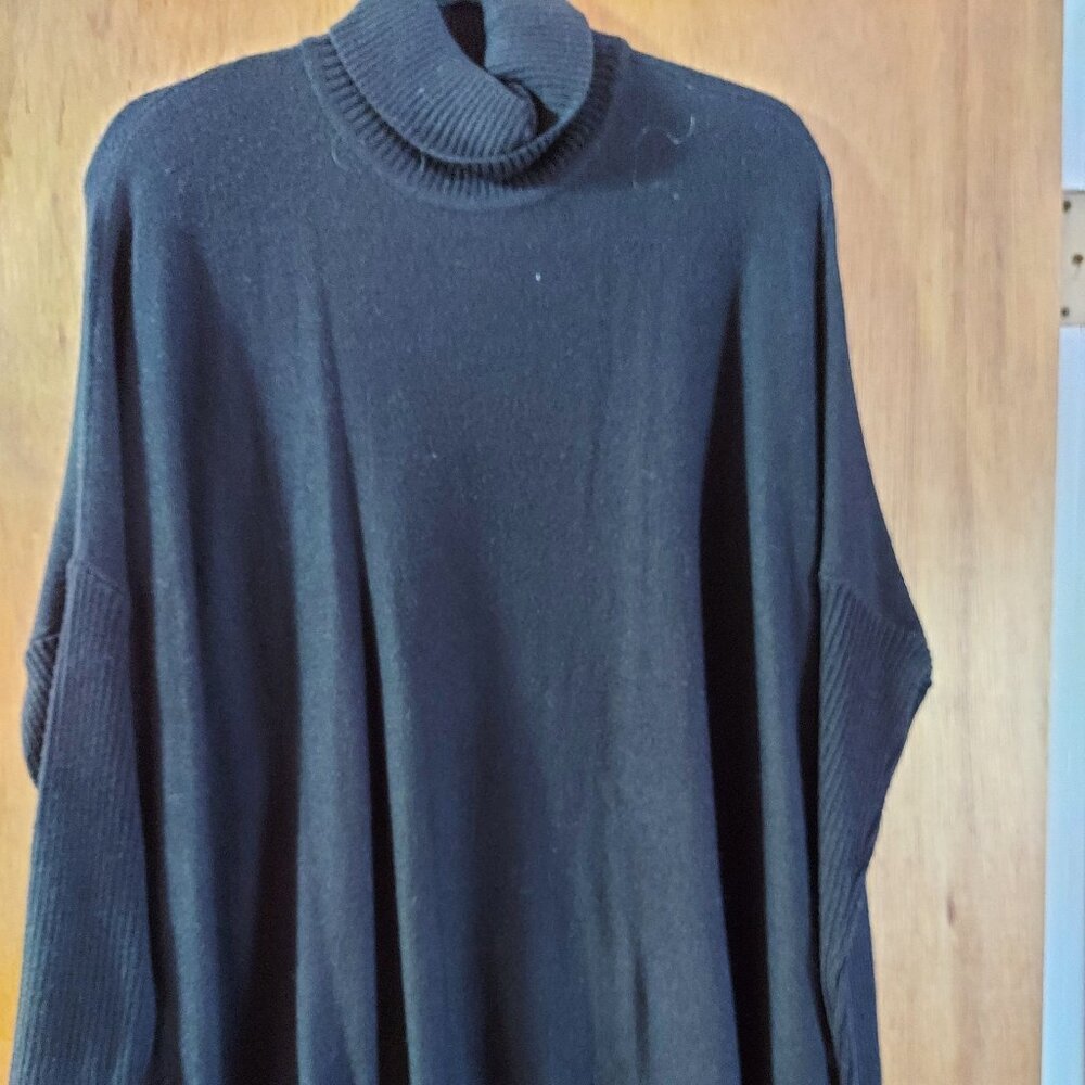 Joseph A Black Turtleneck Oversized Sweater size S
